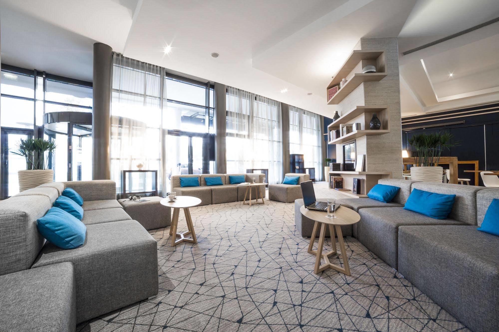 Courtyard By Marriott Paris La Defense West - Colombes Hotel Colombes (Hauts-de-Seine)